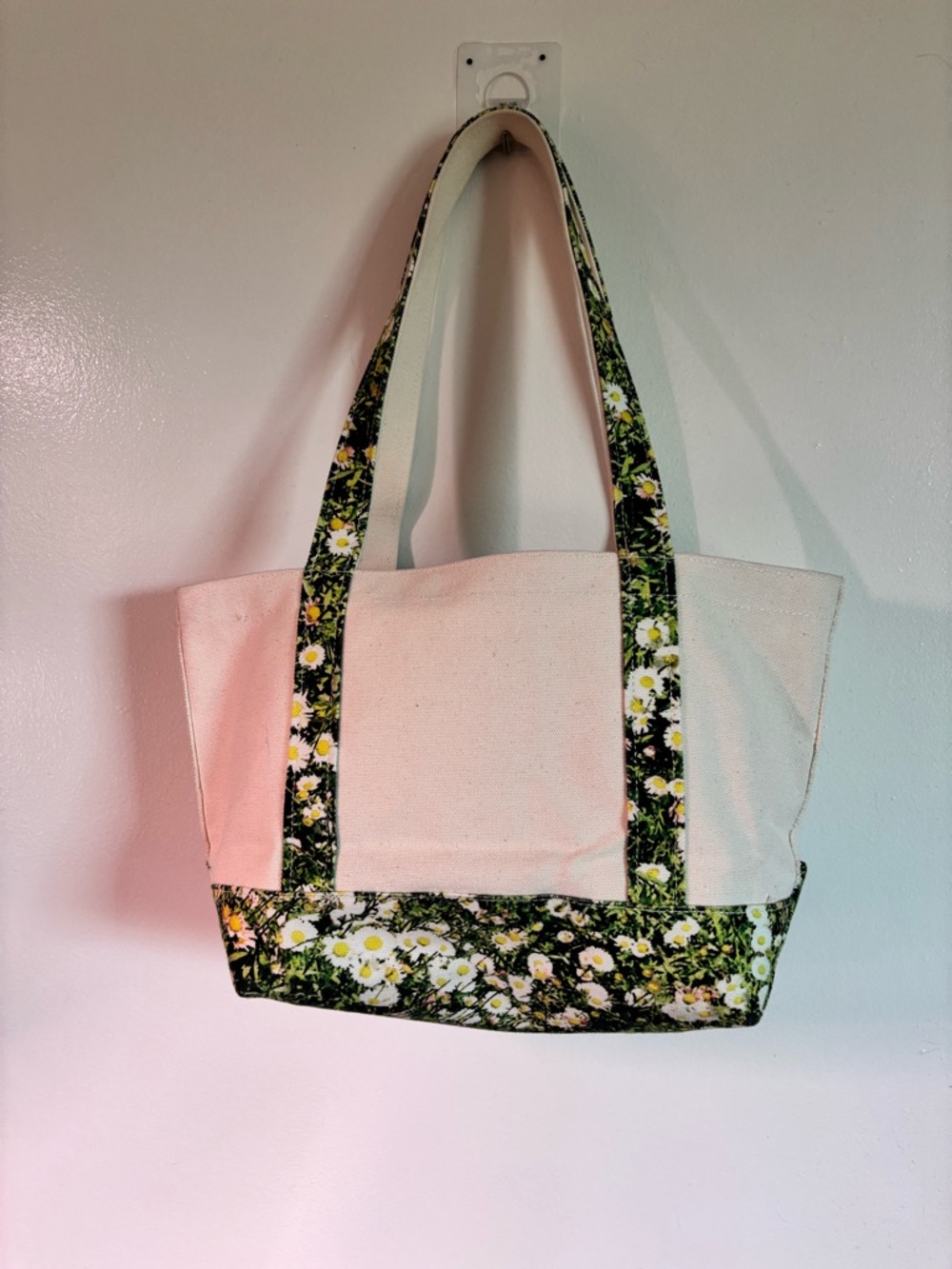 BAGGU Limited Edition Canvas Tote Bag with Daisy Trim - Picture 4 of 4